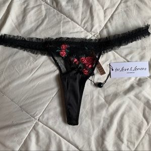 🌹 VS rose thong 🌹